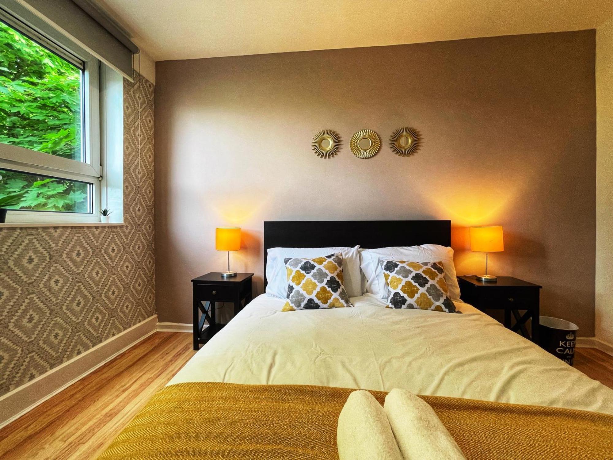 Appartement Ethan's Place In Mile End - 2 Double Beds, 1 Bunk Bed, Max 6, Spacious, Ideal For Families Londen